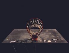 开云体育官网-友谊赛改写格局，当莱比锡红牛力克阿根廷，维尼修斯在另一战场点燃星火