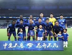 开云官方app入口-热那亚球迷高呼口号，力挺球队士气