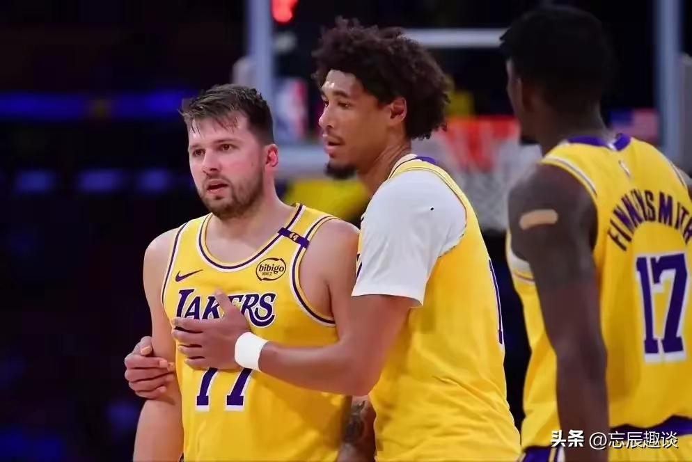 开云体育官网-包含雄豹队轻取连胜,戴维斯助攻大放异彩的词条