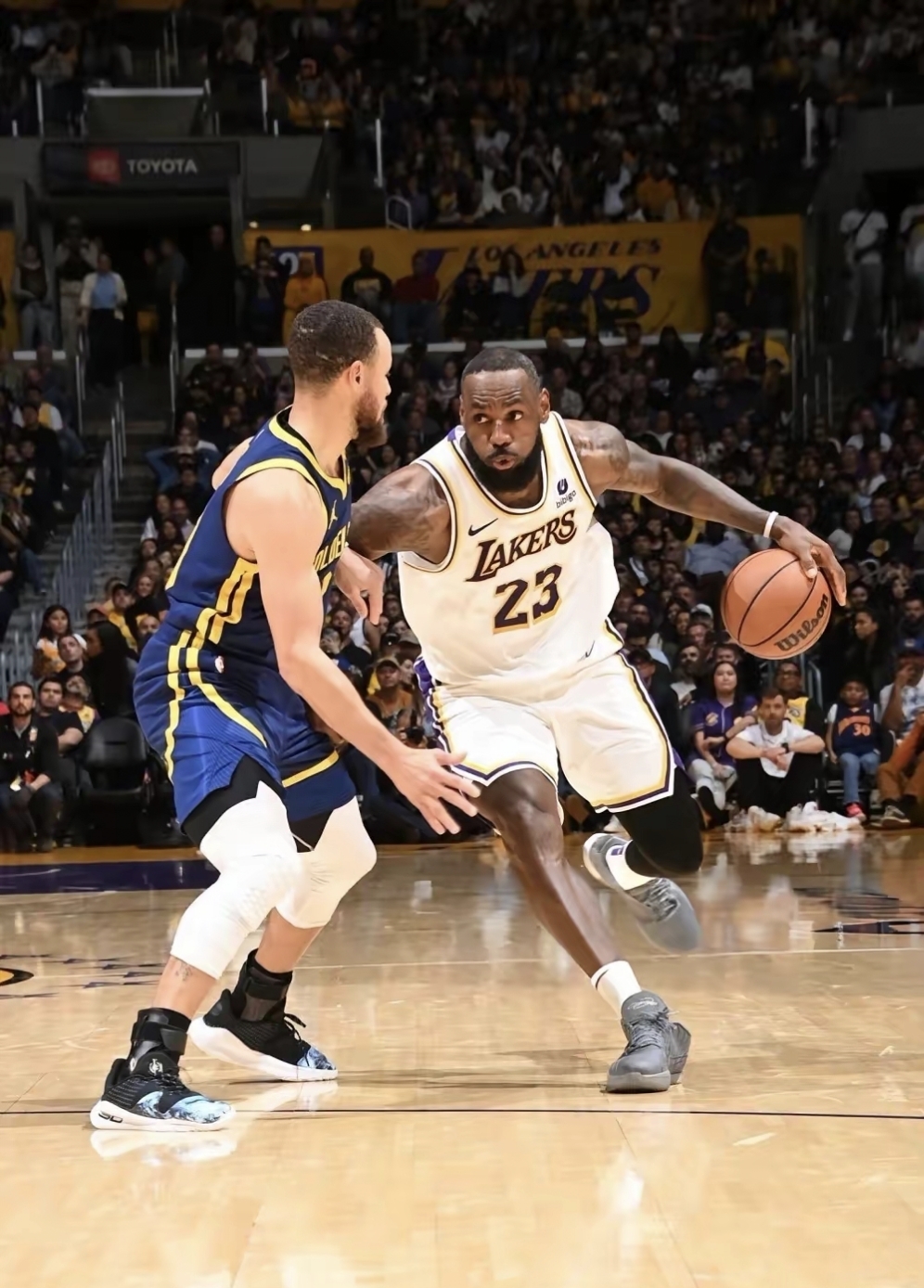 开云体育app-火箭客场逆转湖人，迎来四连胜