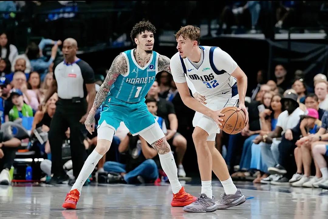 开云体育下载-独行侠客场击败黄蜂，豪取三连胜