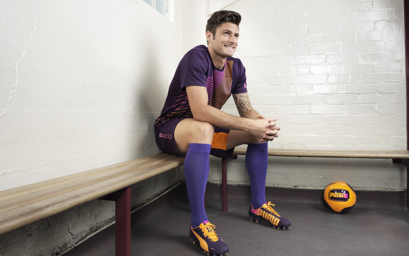 开云下载-寂静的刀锋,当日本哲学在绿茵场割裂了荷兰的郁金香